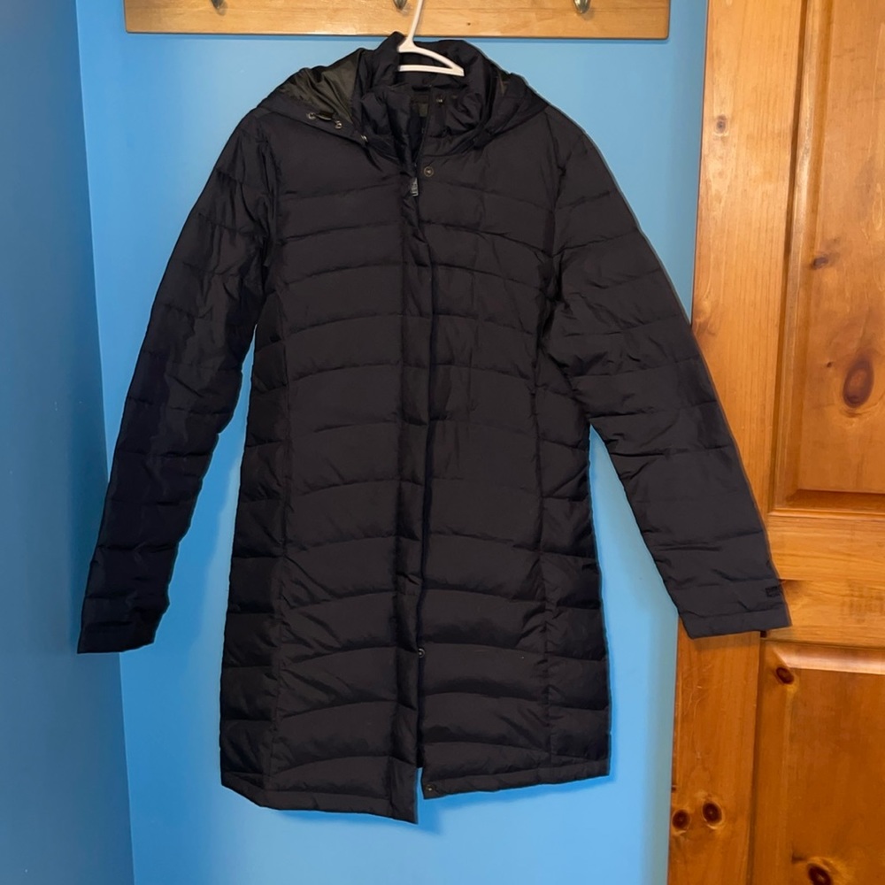 Denver Hayes warm Navy Down Coat sz med.